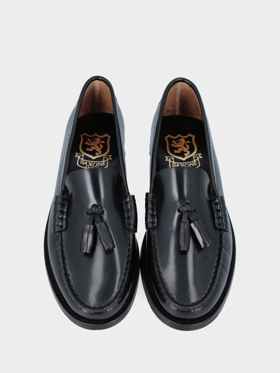 Black brushed calfskin college moccasin with tassels