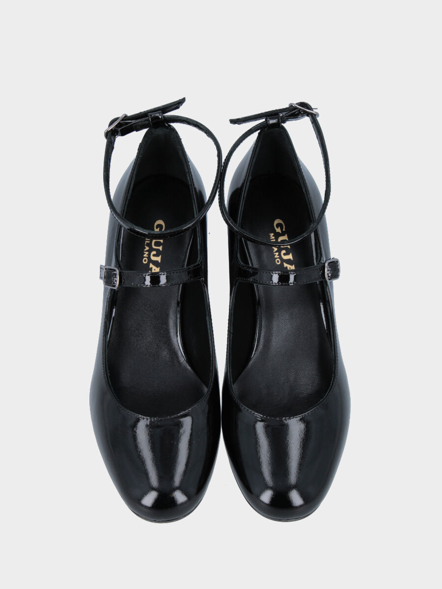 Décolleté in vernice nera con cinturini sul collo e caviglia