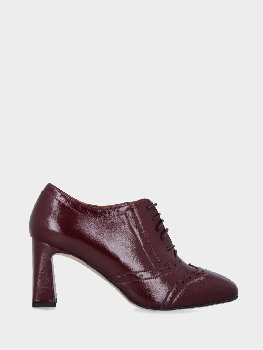Francesina in verlux bordeaux con coda di rondine bucherellata