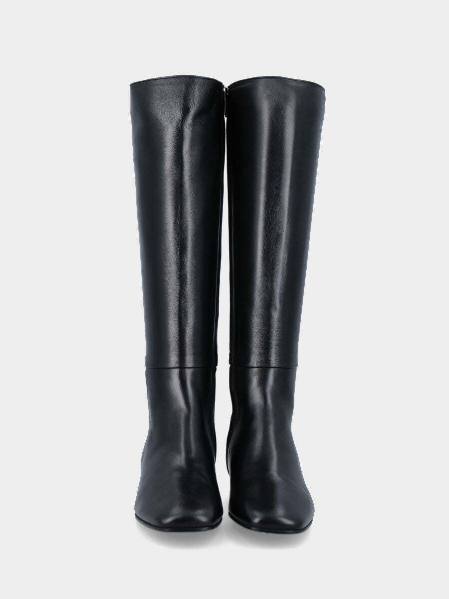 Stiefel aus schwarzem Nappaleder mit breitem Absatz und seitlichem Reißverschluss