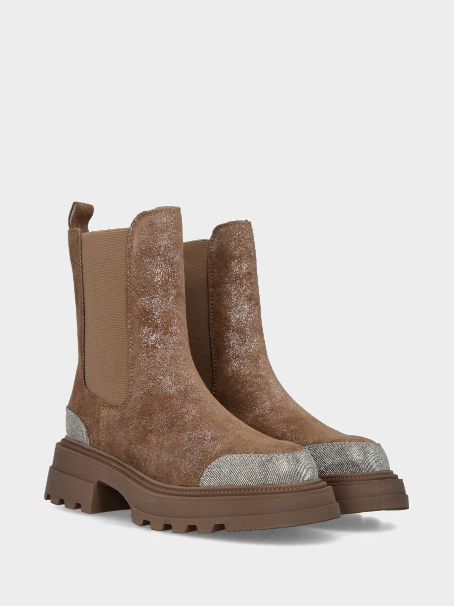 Beatles in crosta beige con dettagli argentati su punta e tallone