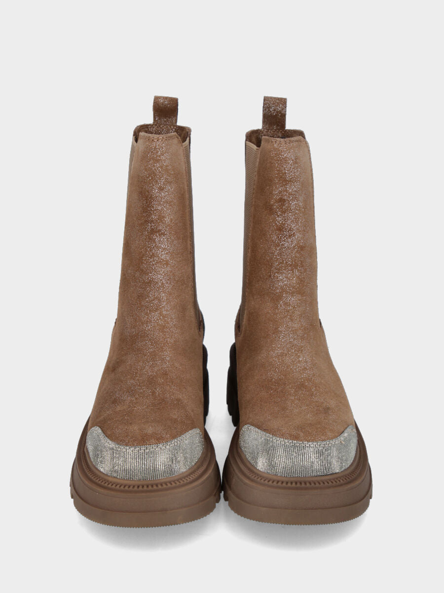 Beatles in crosta beige con dettagli argentati su punta e tallone