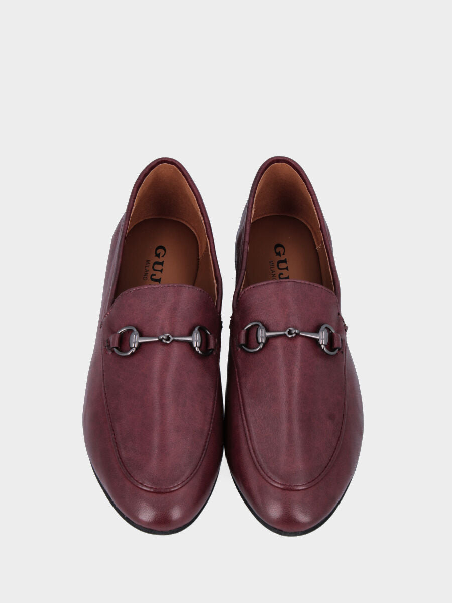 Sacchetto-constructed moccasin in burgundy nappa with bit and low heel