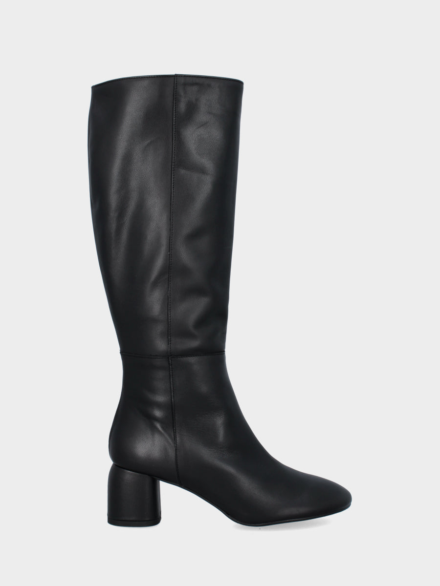 Botte en nappa noire avec talon colonne