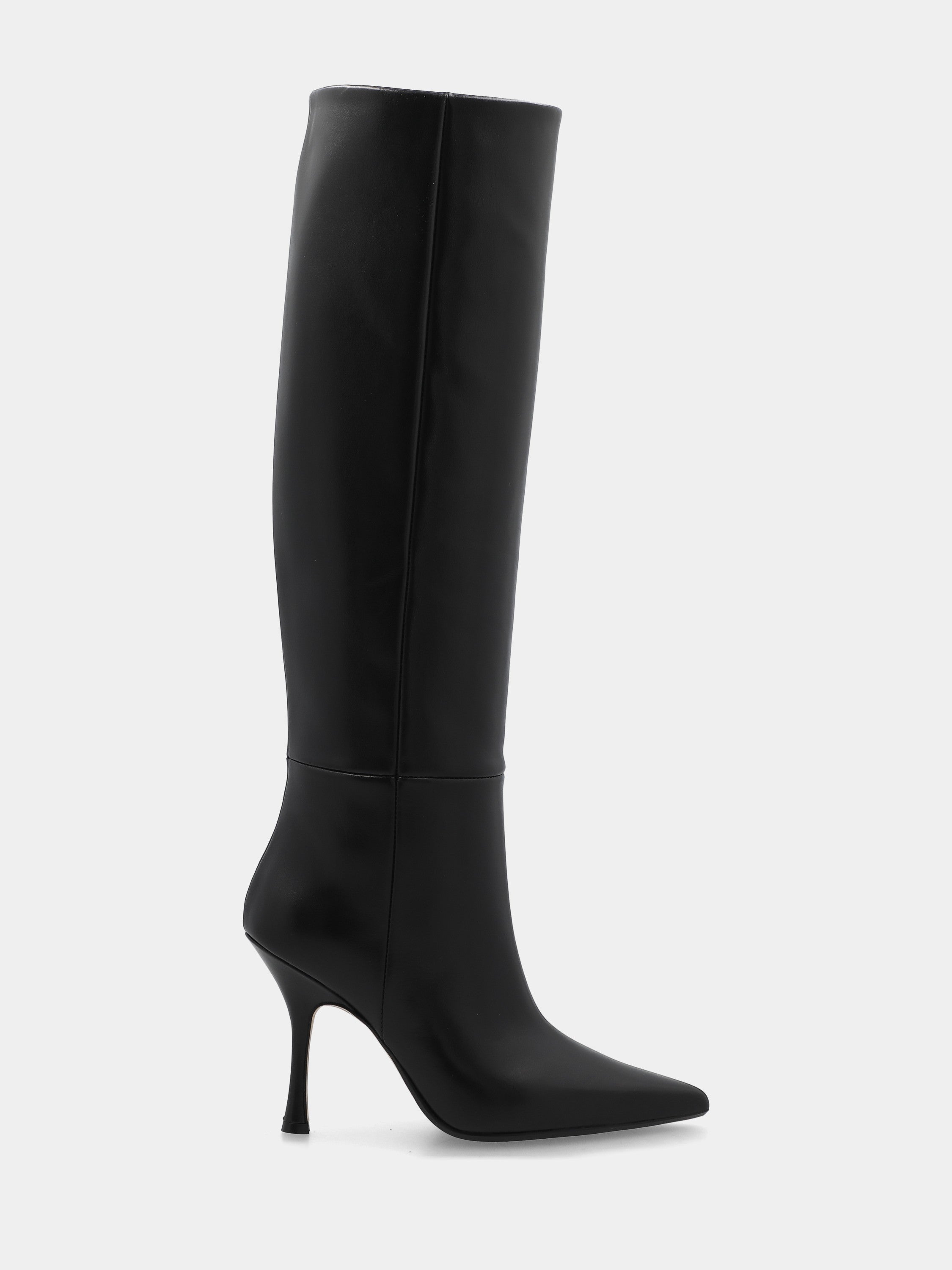 Stivale in vitello nero con stiletto