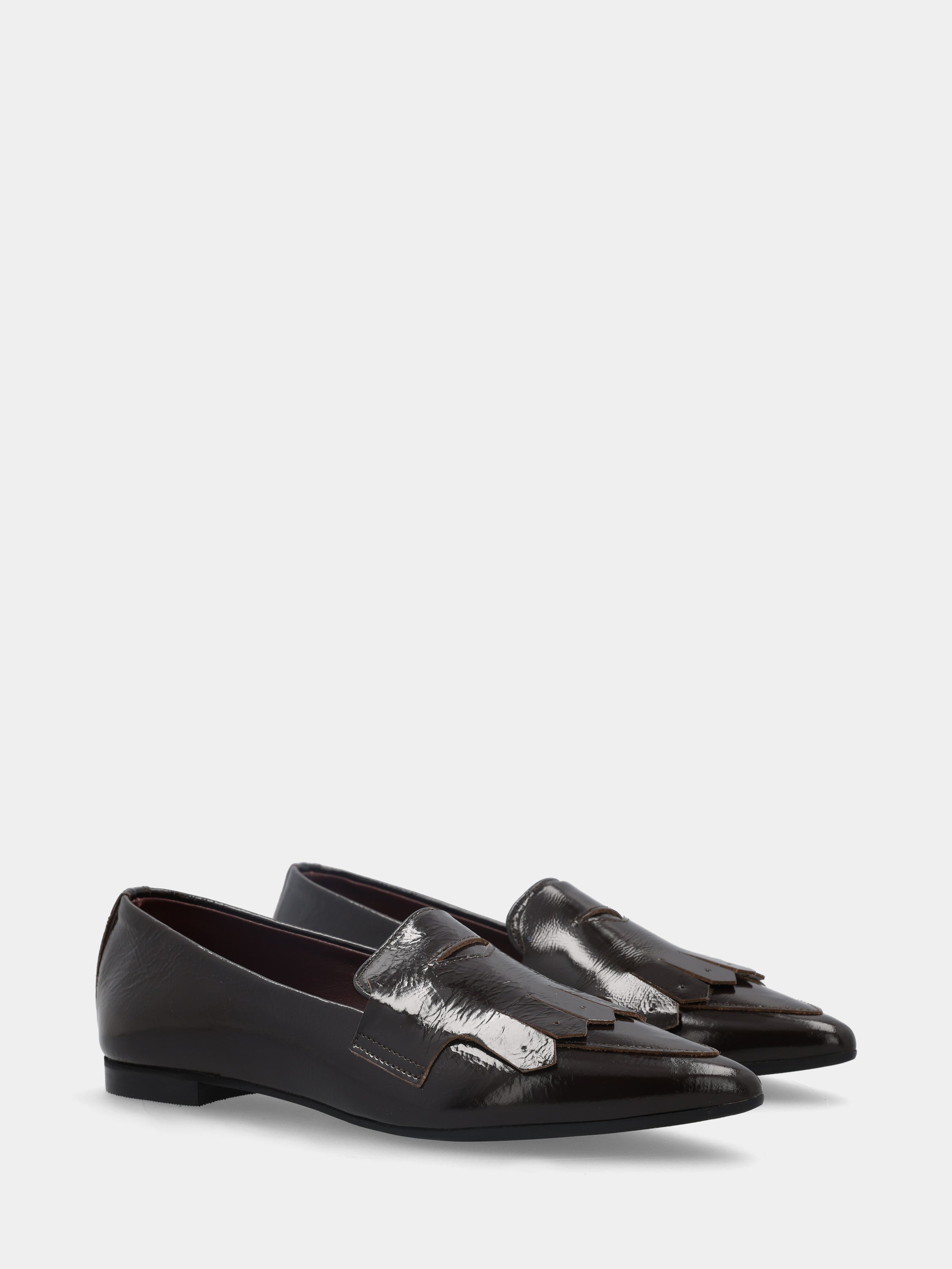 Sandalo monoblocco in vitello rosso con fascia ripiegata