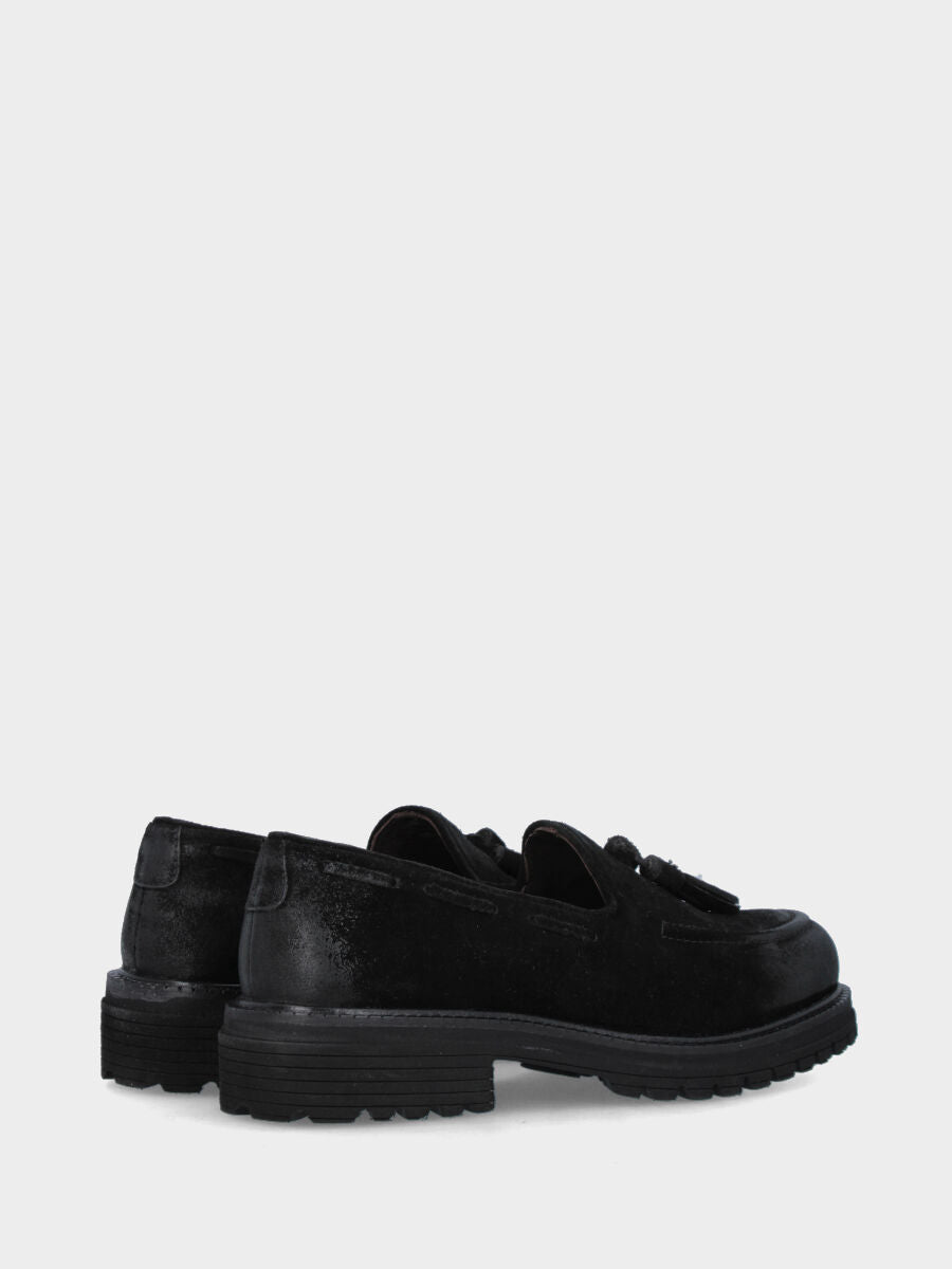 Mocassino in velour nero con nappine e guardolo rotellato