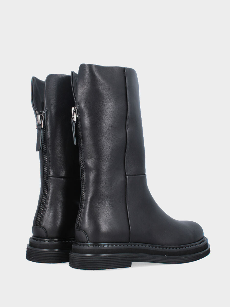Biker in vitello nero con cerniera posteriore e suola monoblocco