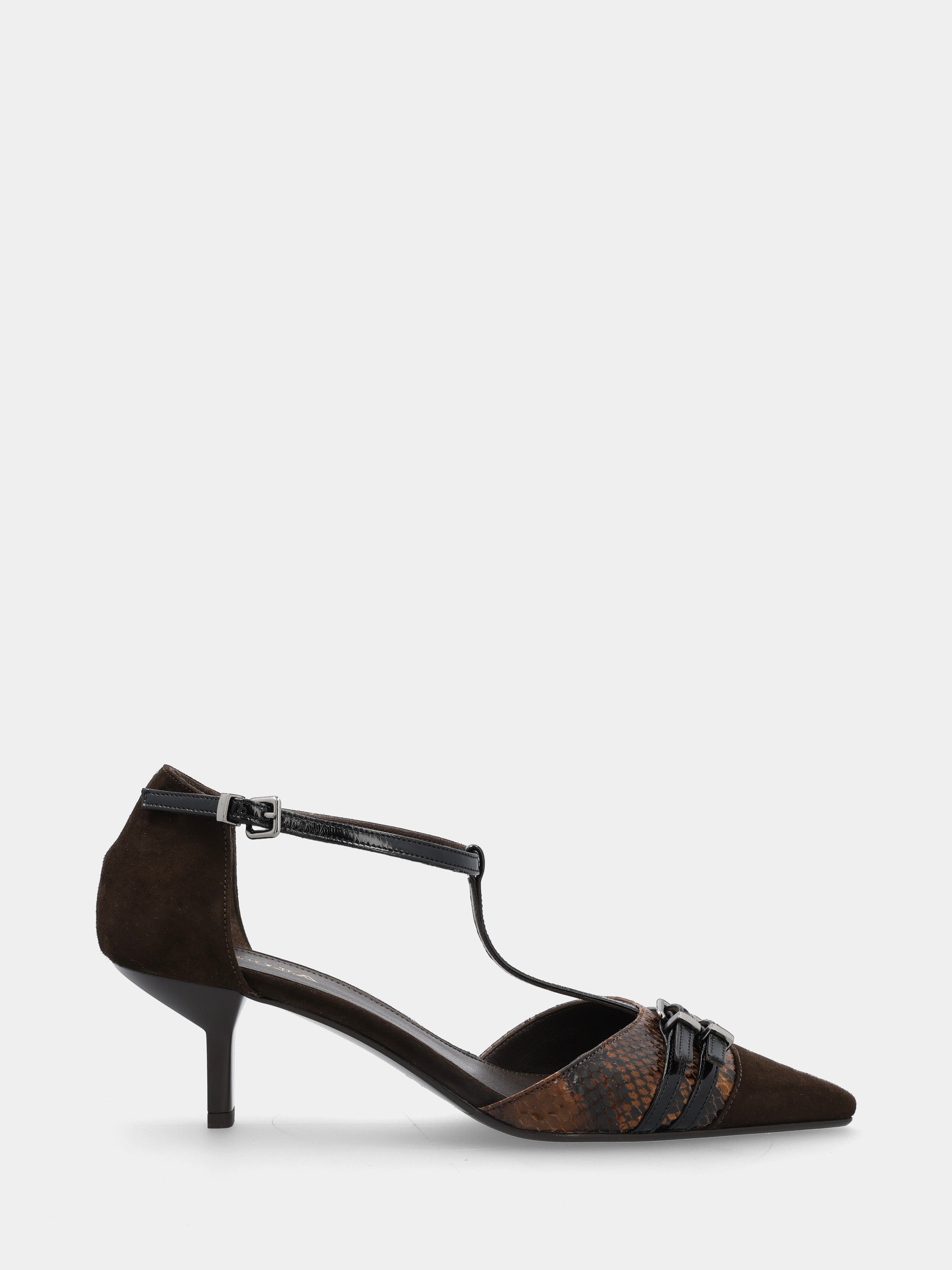 Sandalo monoblocco in vitello rosso con fascia ripiegata