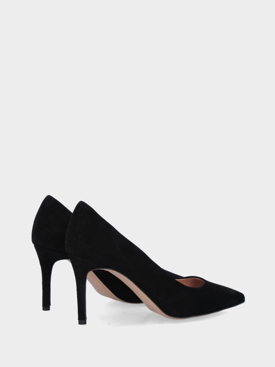 Décolleté in camoscio nero con tacco stiletto e tomaia cucita e rivoltata