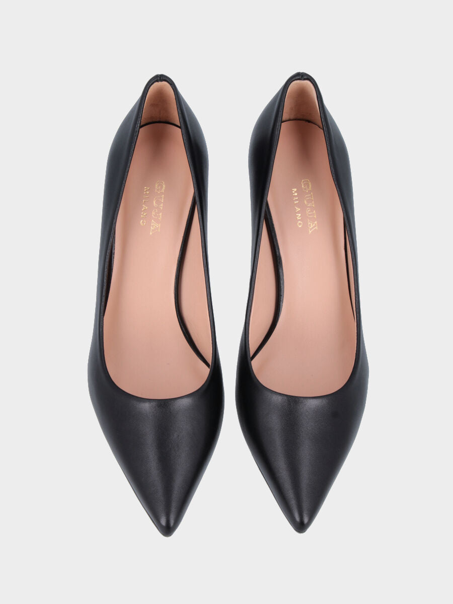 Décolleté in nappa nera con tacco stiletto e tomaia cucita e rivoltata