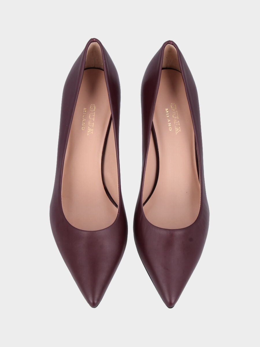 Escarpins en nappa bordeaux avec talon stiletto et empeigne cousue et retournée