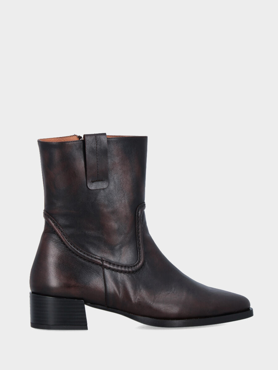 Brown calf leather ankle boot with trim and medium heel
