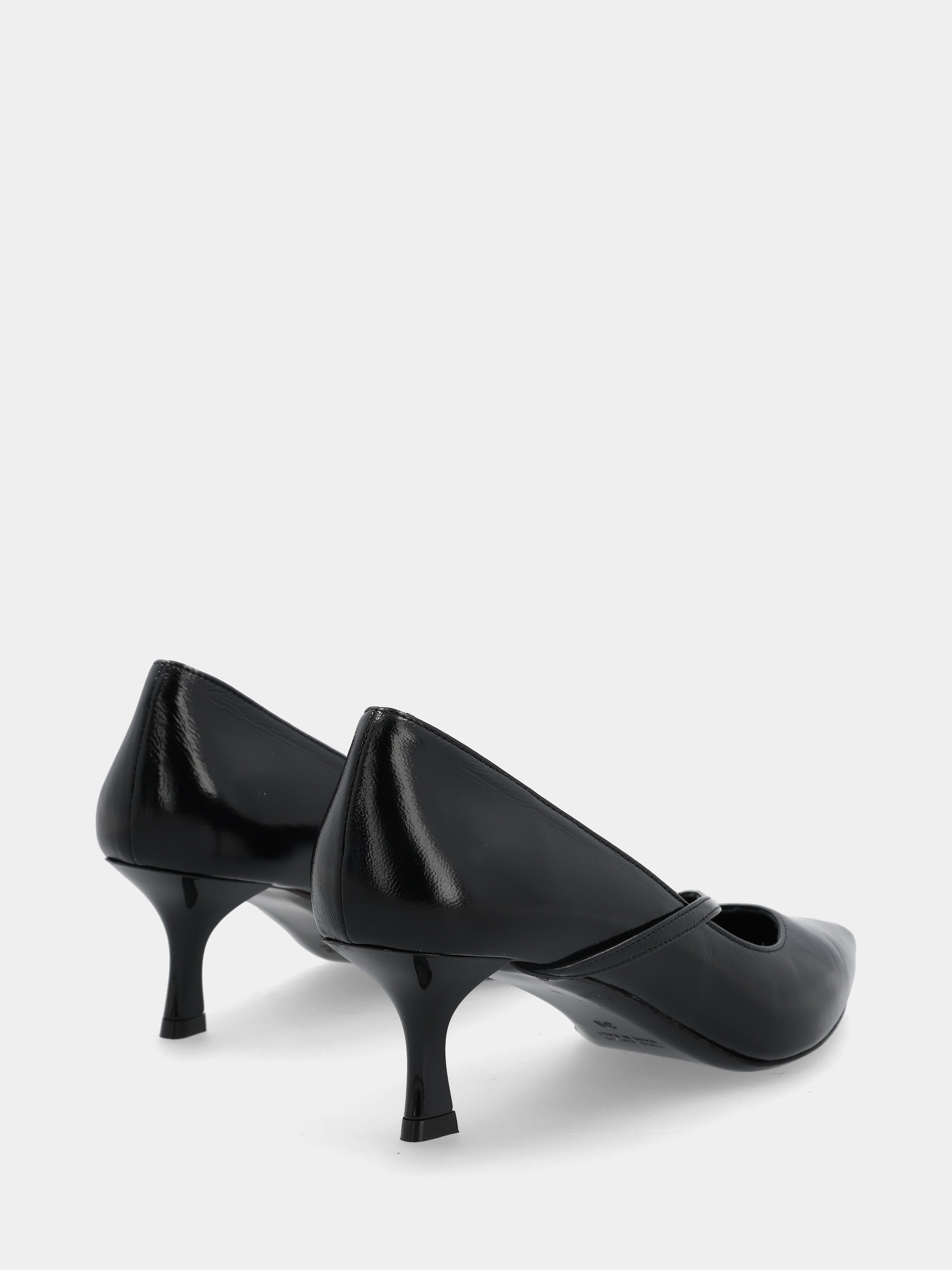 Sandalo monoblocco in vitello rosso con fascia ripiegata