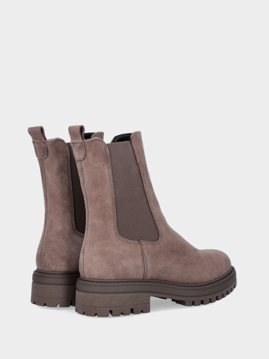 Beatles in camoscio beige con suola carrarmato