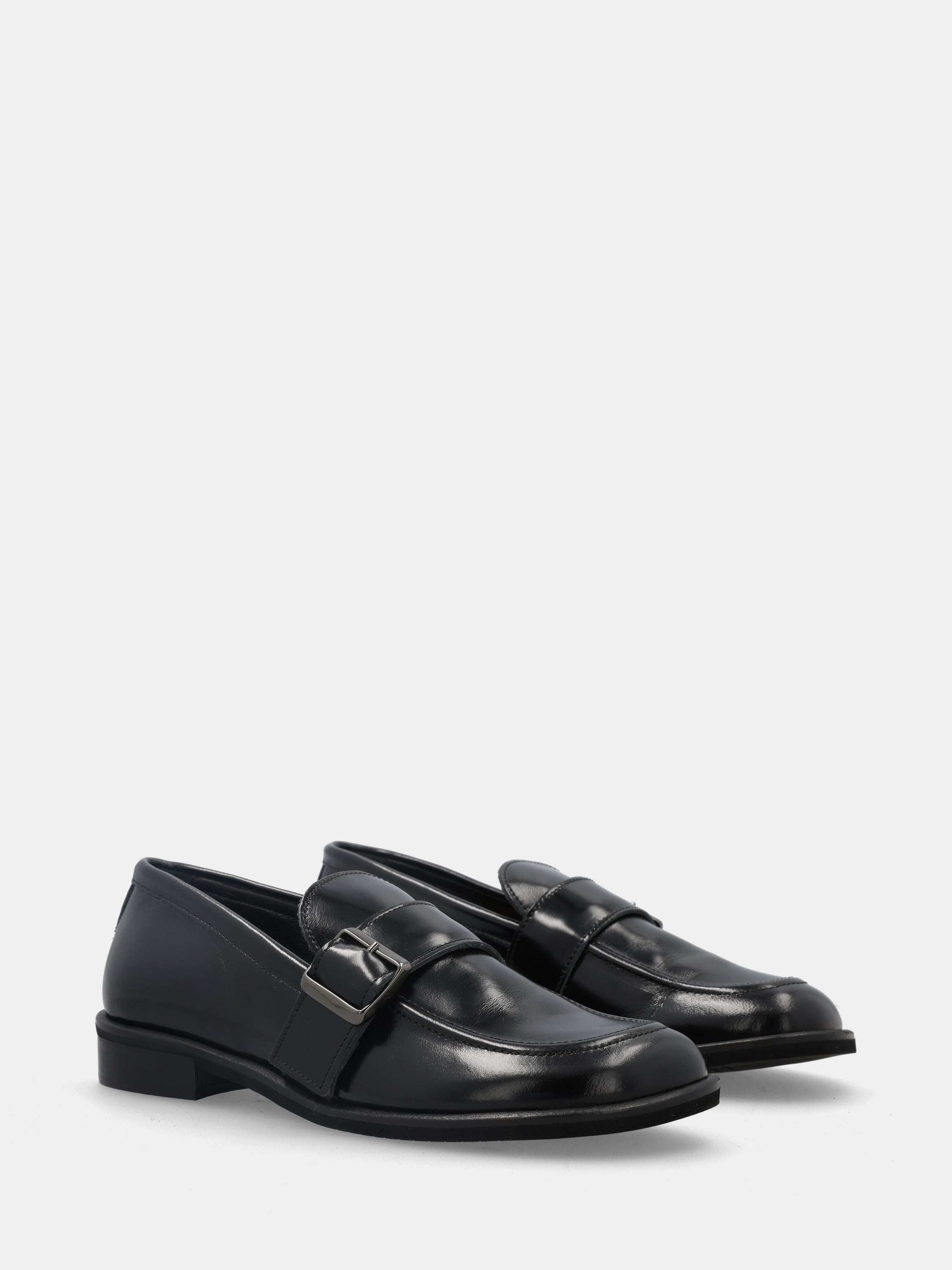 Mocassin en naplak noir avec boucle