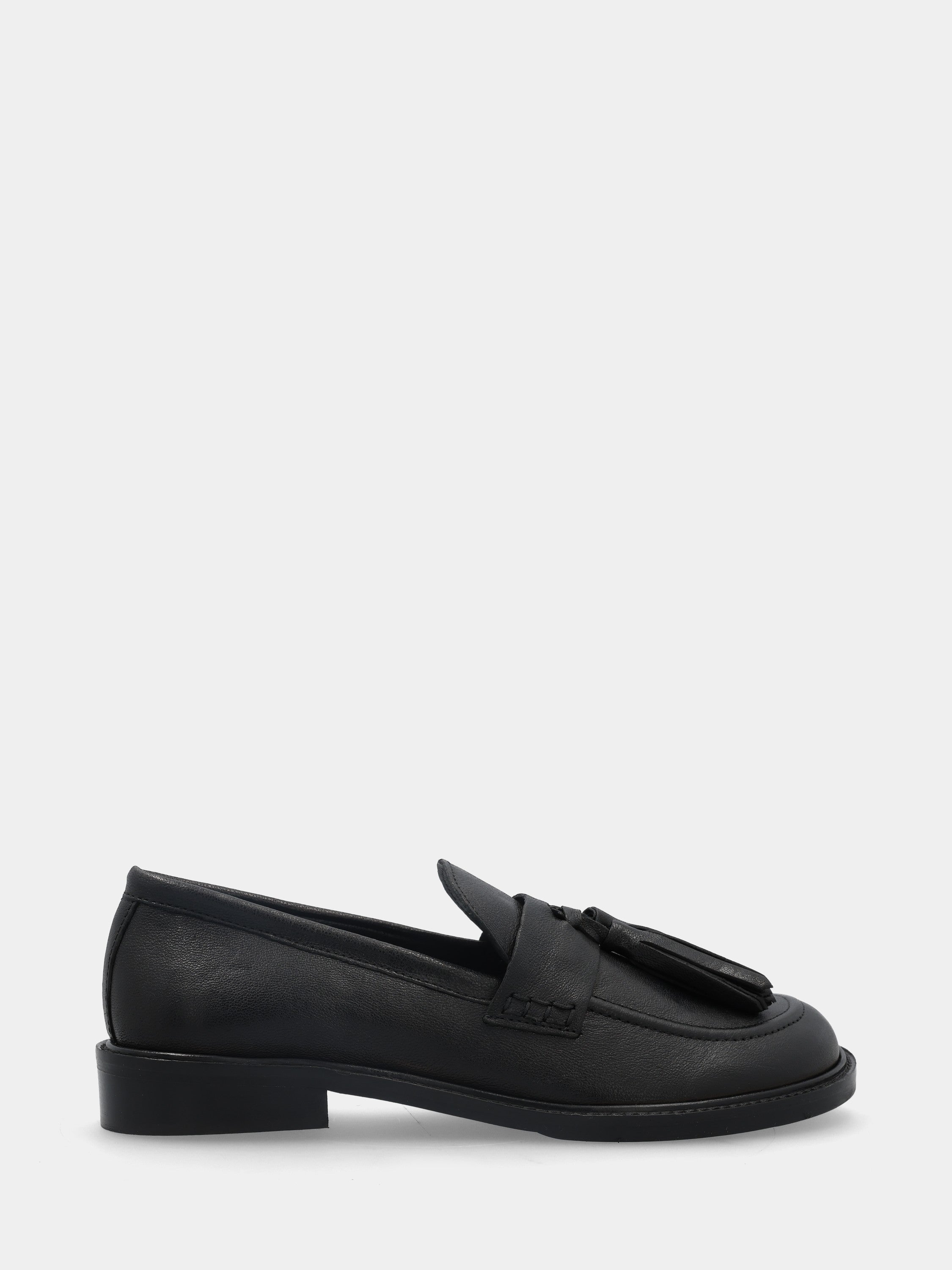 Mocassin en veau noir avec pompons et plateau à bordure