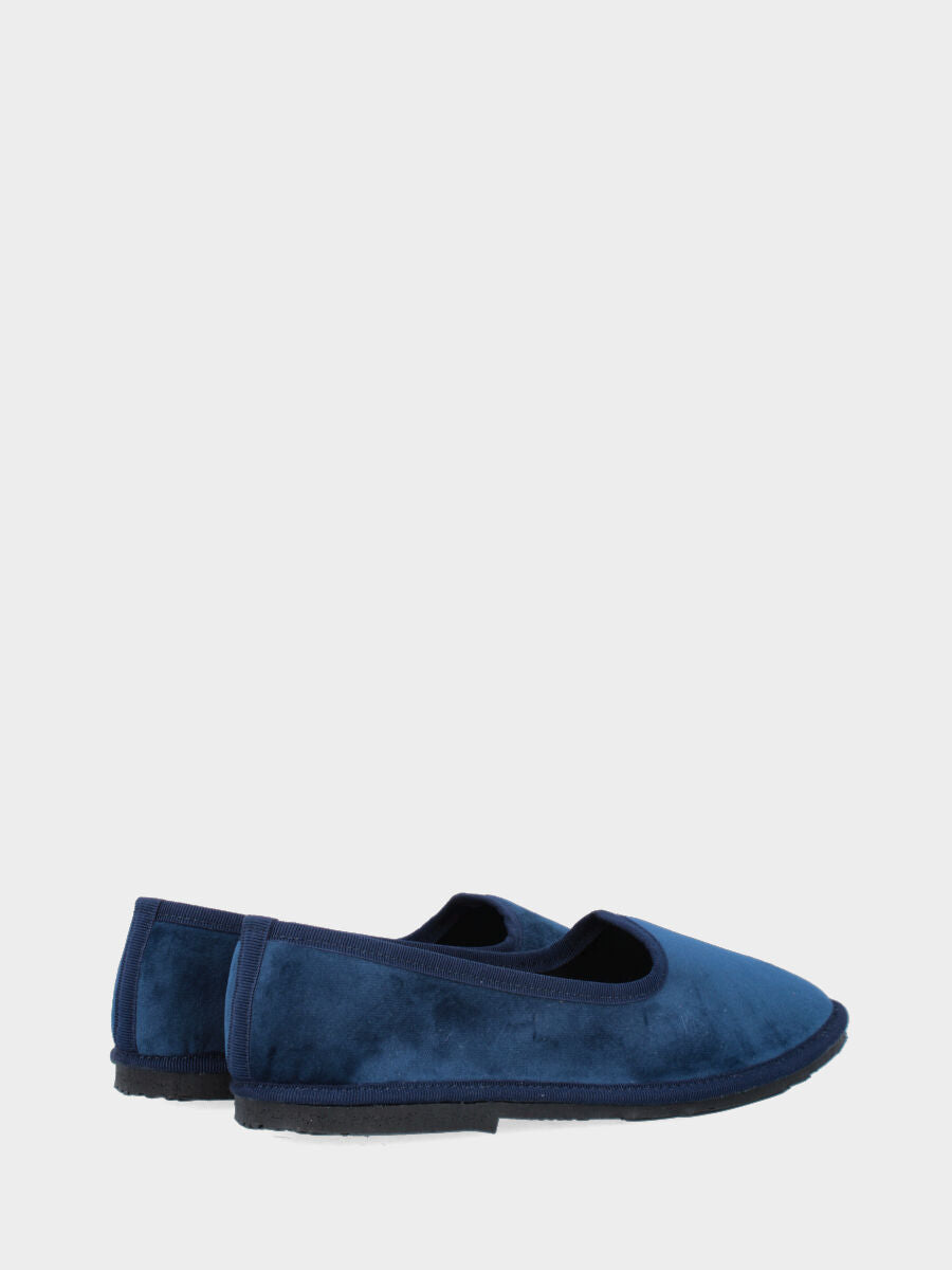 Friulana in velluto liscio blu con punta tonda e suola in gomma