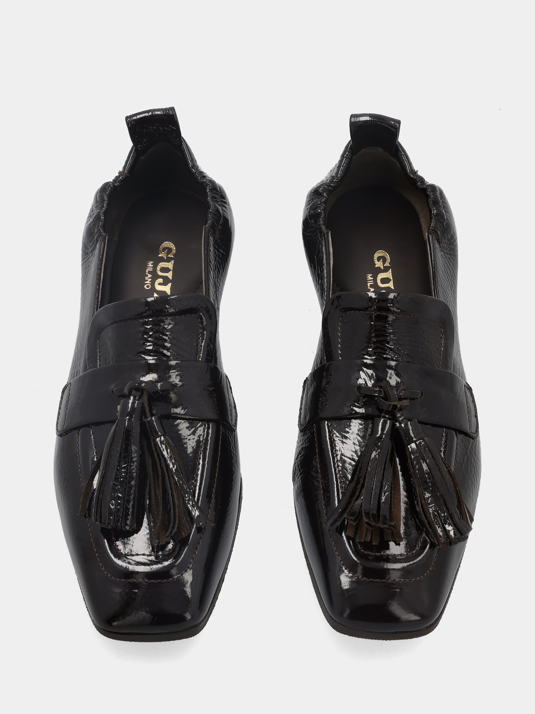 Sandalo monoblocco in vitello rosso con fascia ripiegata