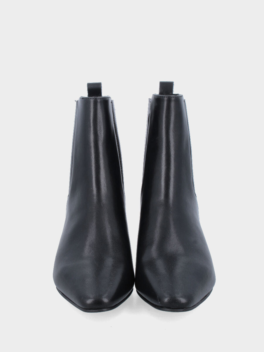 Camperos in vitello nero con listini in pelle ed elastici coperti
