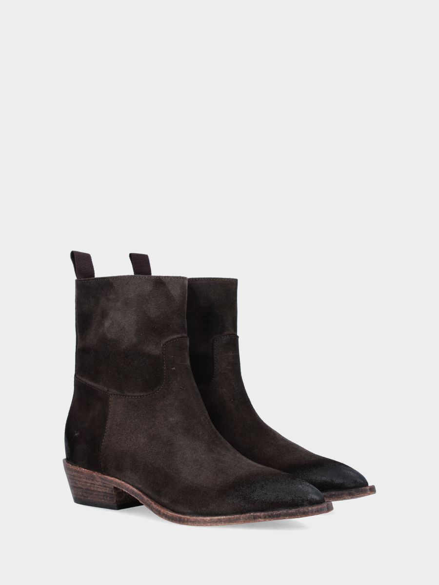 Camperos in camoscio testa di moro con tacco largo e cerniera laterale