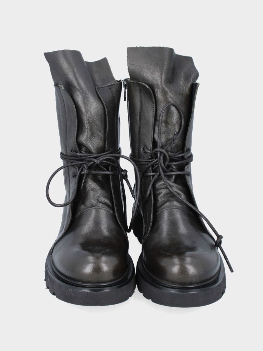 Polacchino in vitello verde con platform in gomma e cerniera laterale