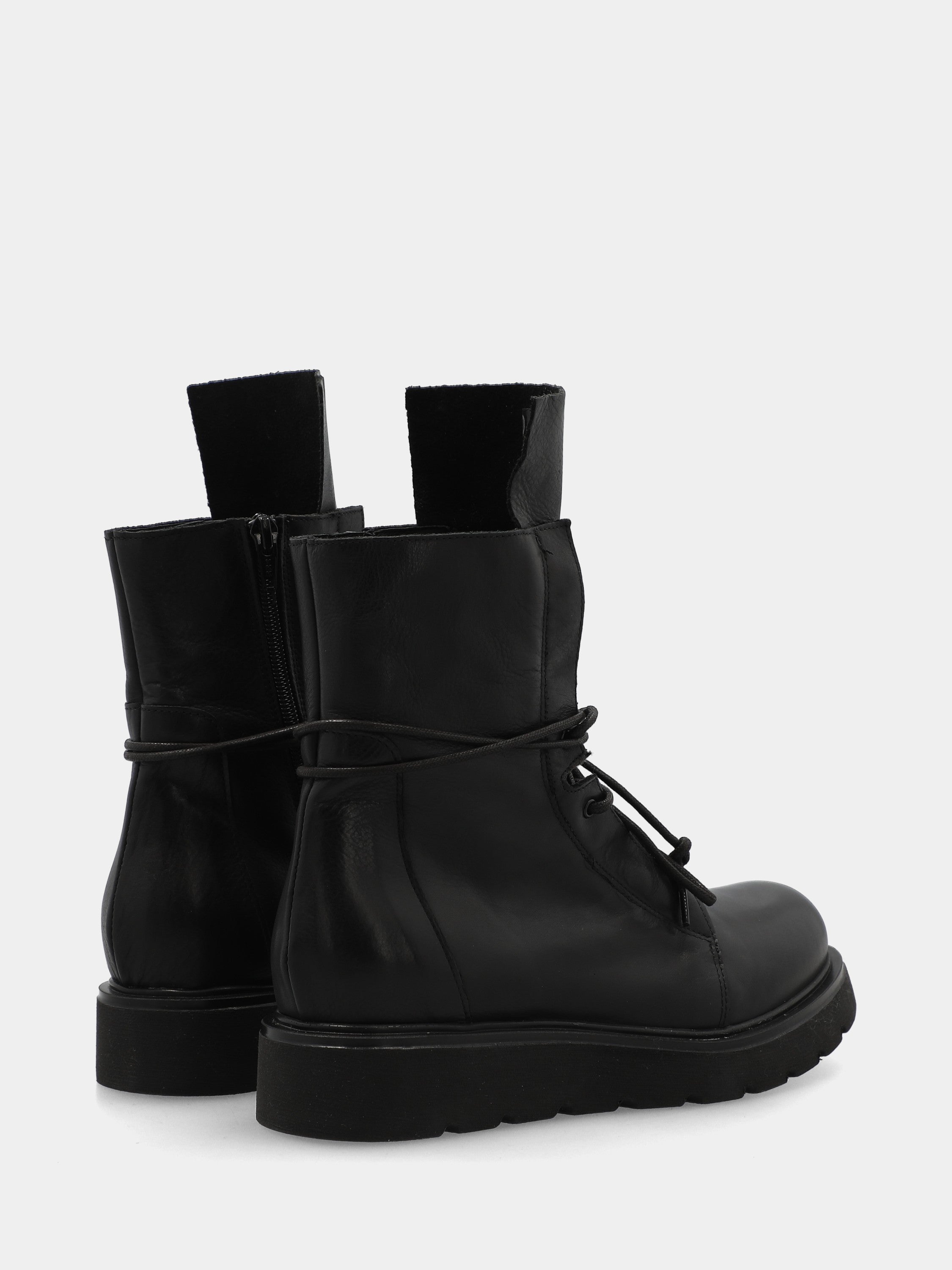 Sandalo monoblocco in vitello rosso con fascia ripiegata