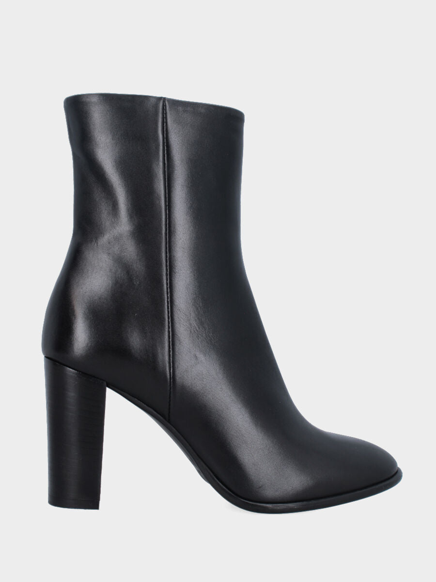 Botte en veau noir lisse avec talon bloc