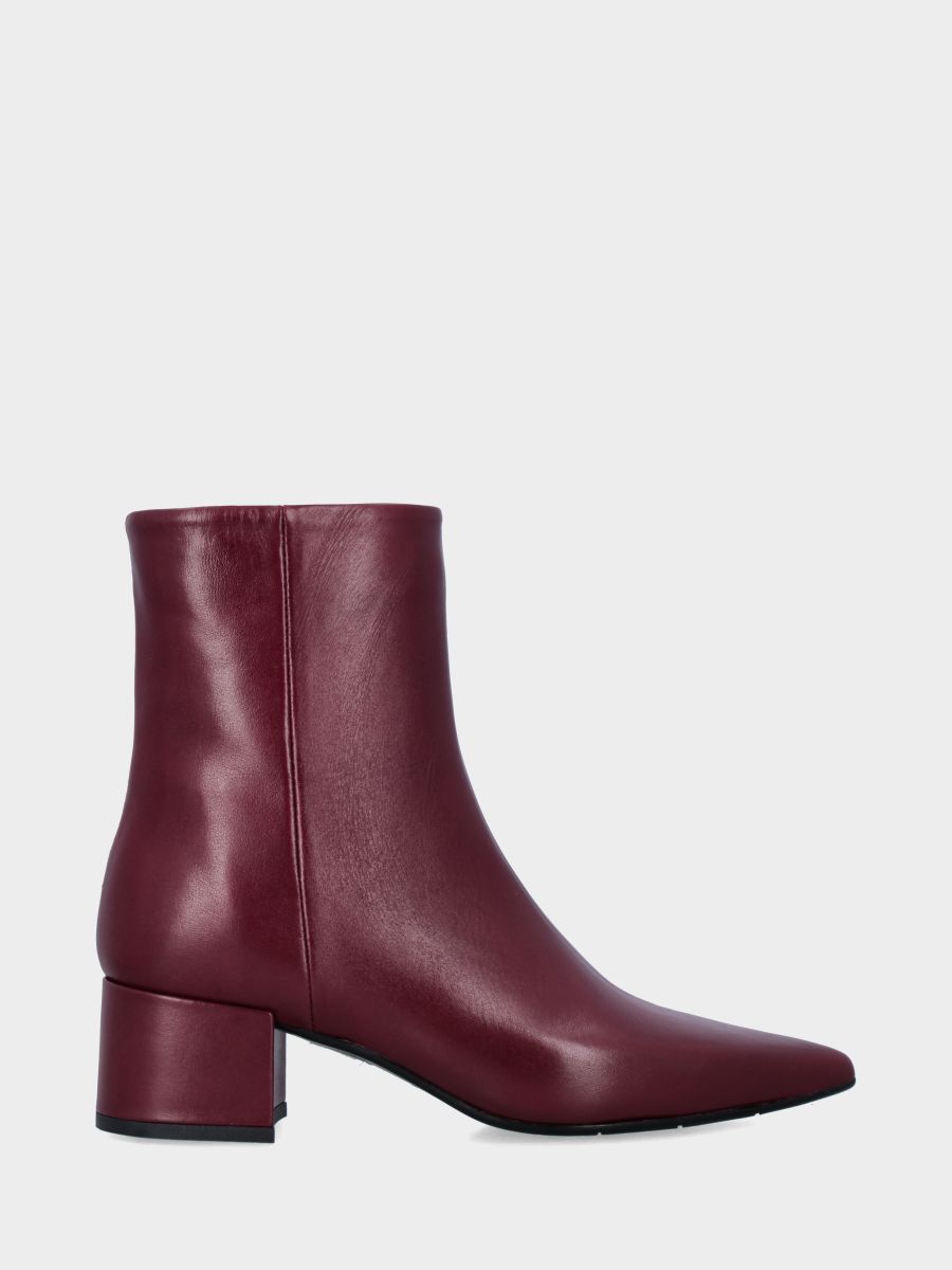 Stivaletto in vitello bordeaux liscio con cerniera e tacco a blocco