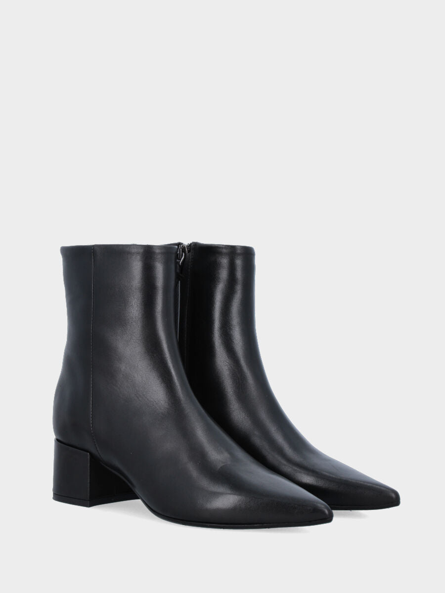 Bottine en veau noir lisse avec fermeture éclair et talon bloc