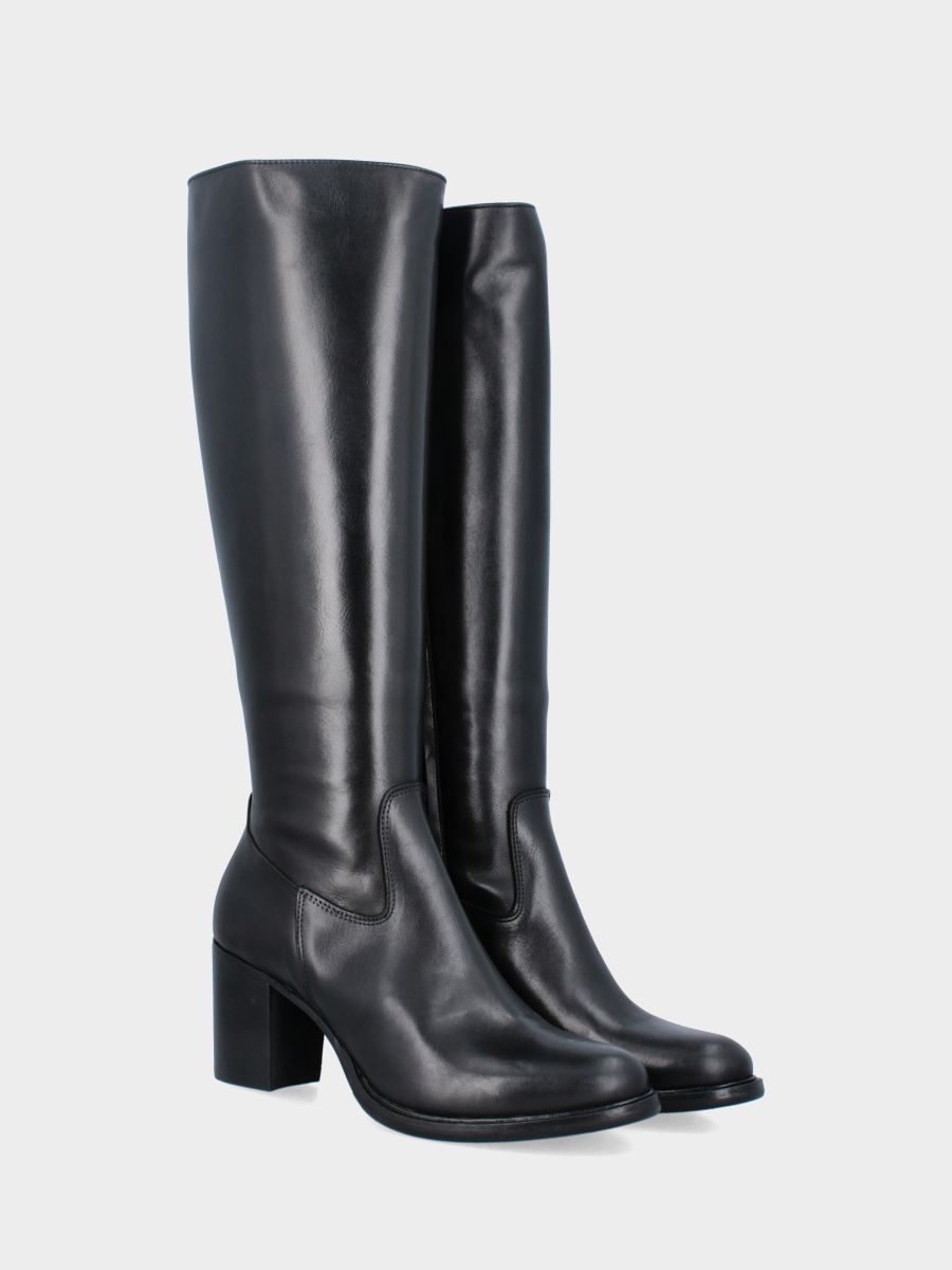 Stiefel aus schwarzem Nappaleder mit Blockabsatz