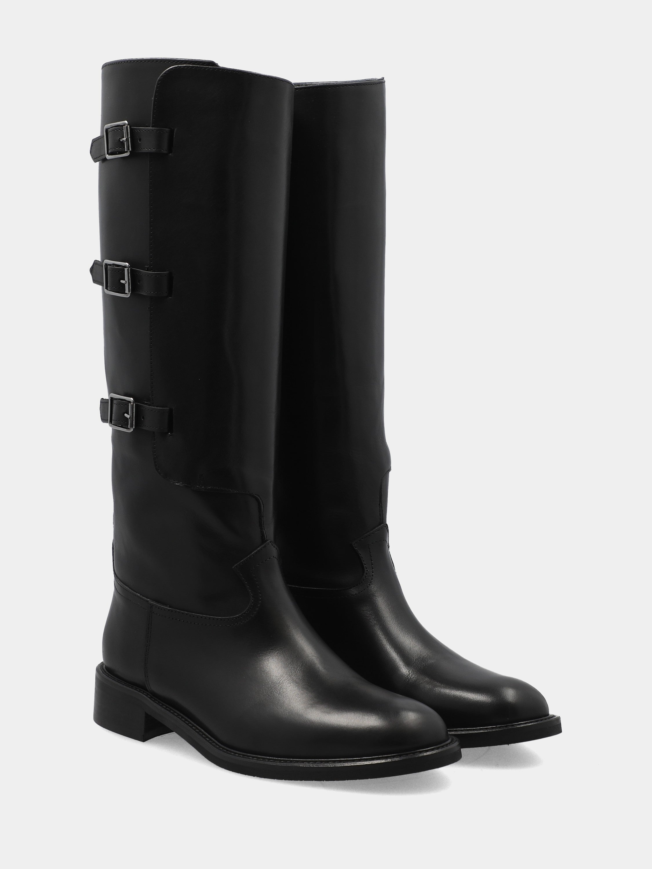 Sandalo monoblocco in vitello rosso con fascia ripiegata