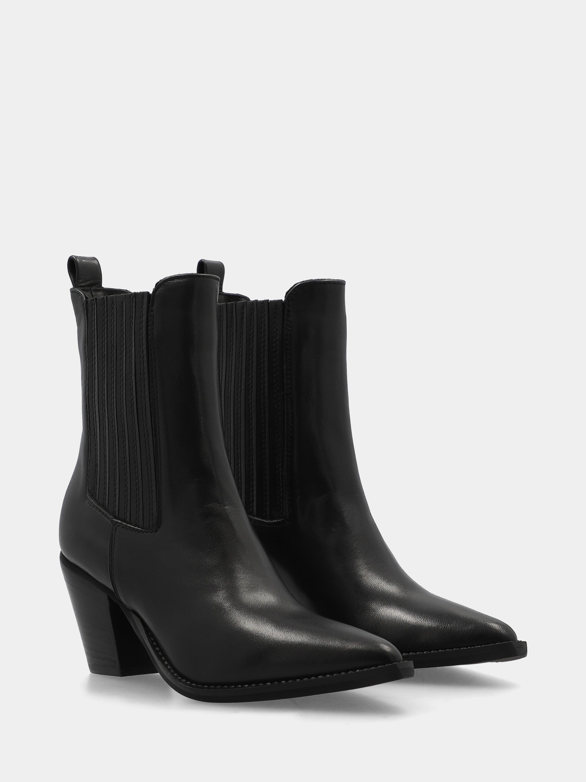 Bottes western en veau noir avec talon cubain et lanières recouvertes