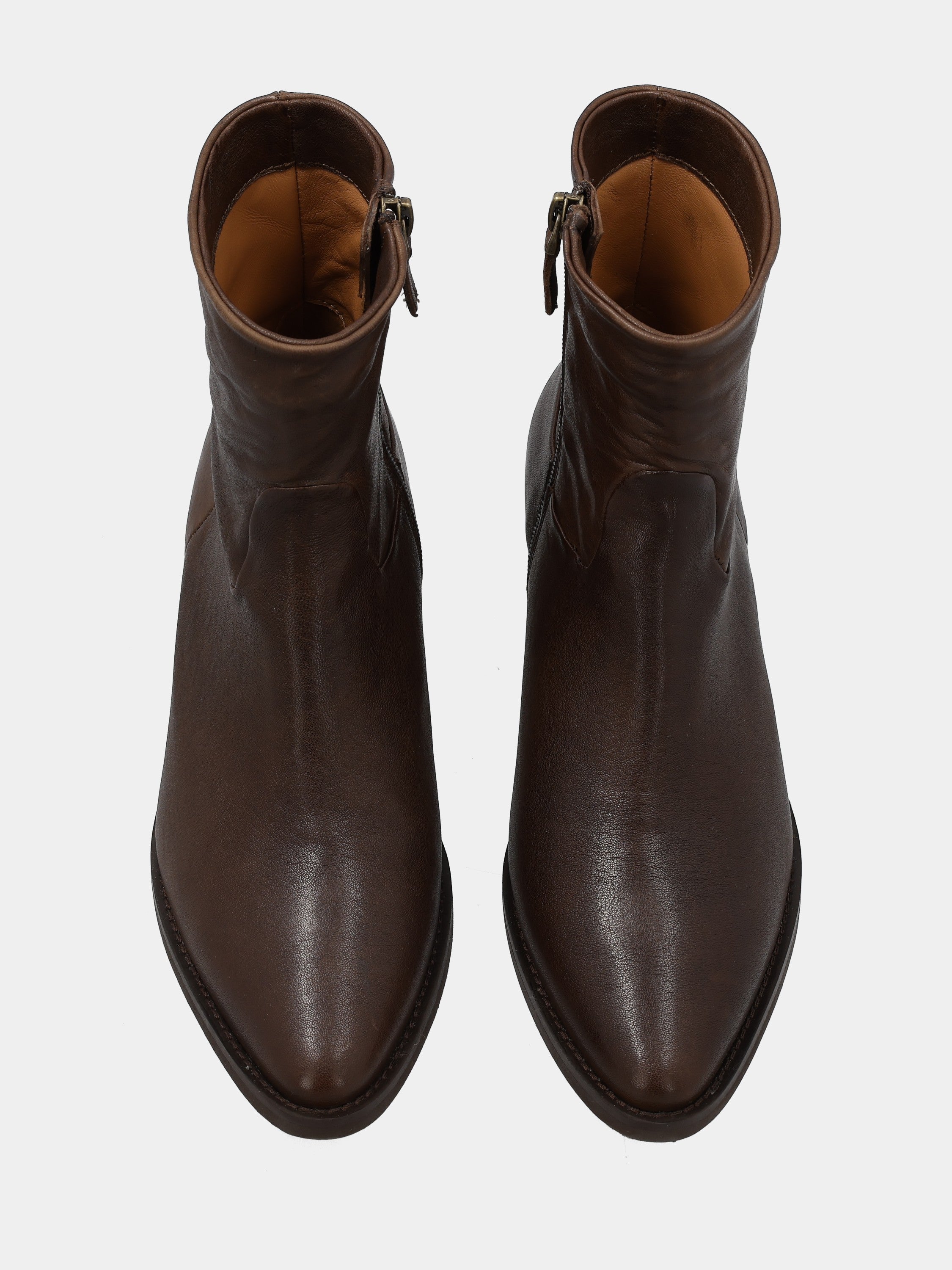 Bottines western en veau marron avec bout effilé et talon cubain