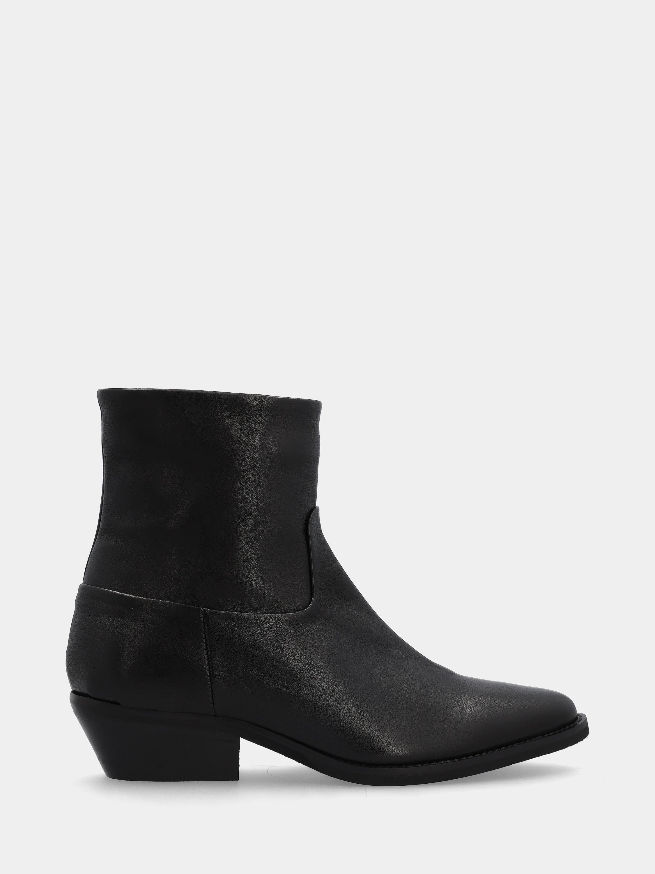 Bottines western en veau noir avec bout effilé et talon cubain