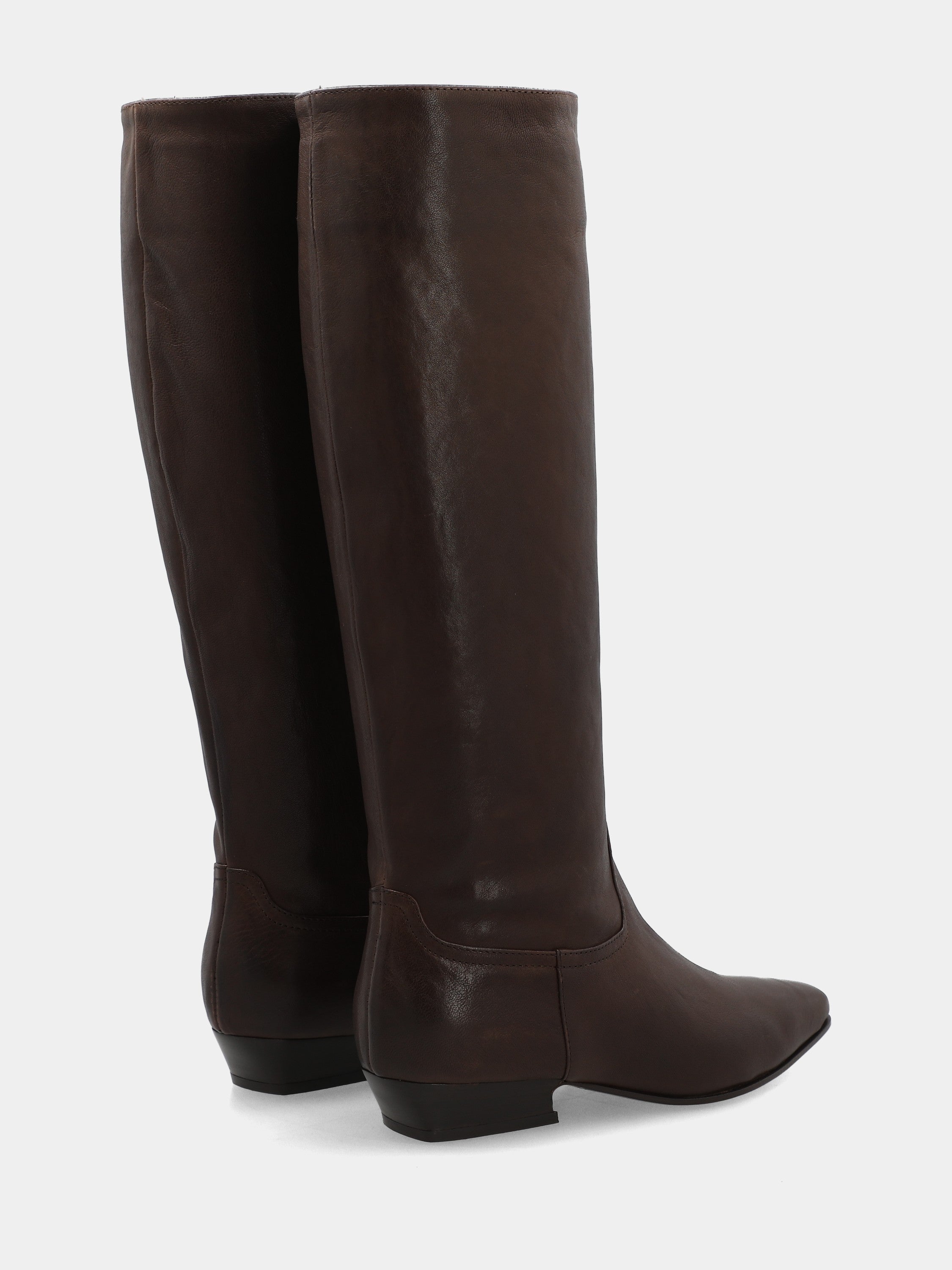 Sandalo monoblocco in vitello rosso con fascia ripiegata