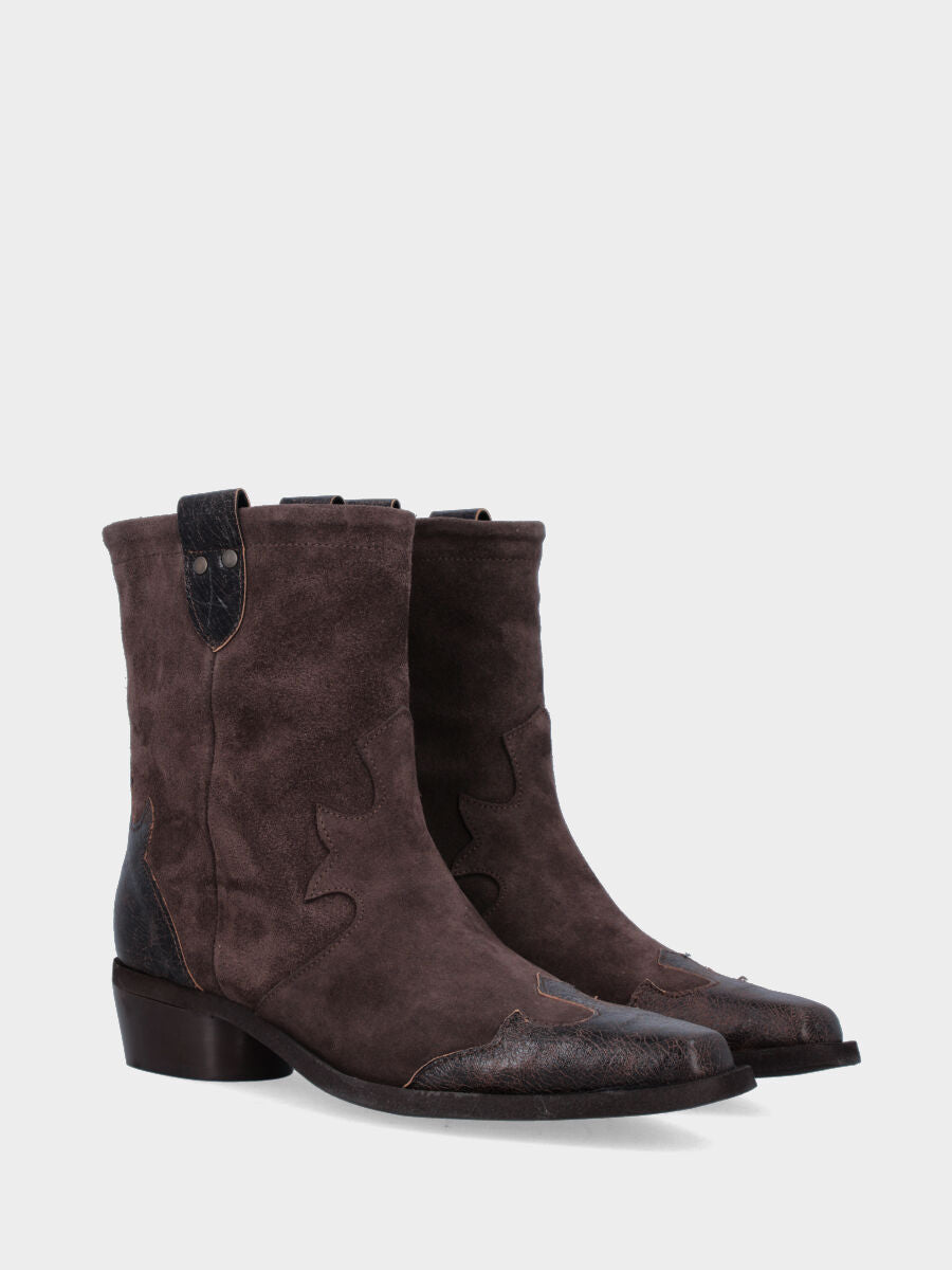 Bottines western en croûte de veau marron avec appliques en forme de lys