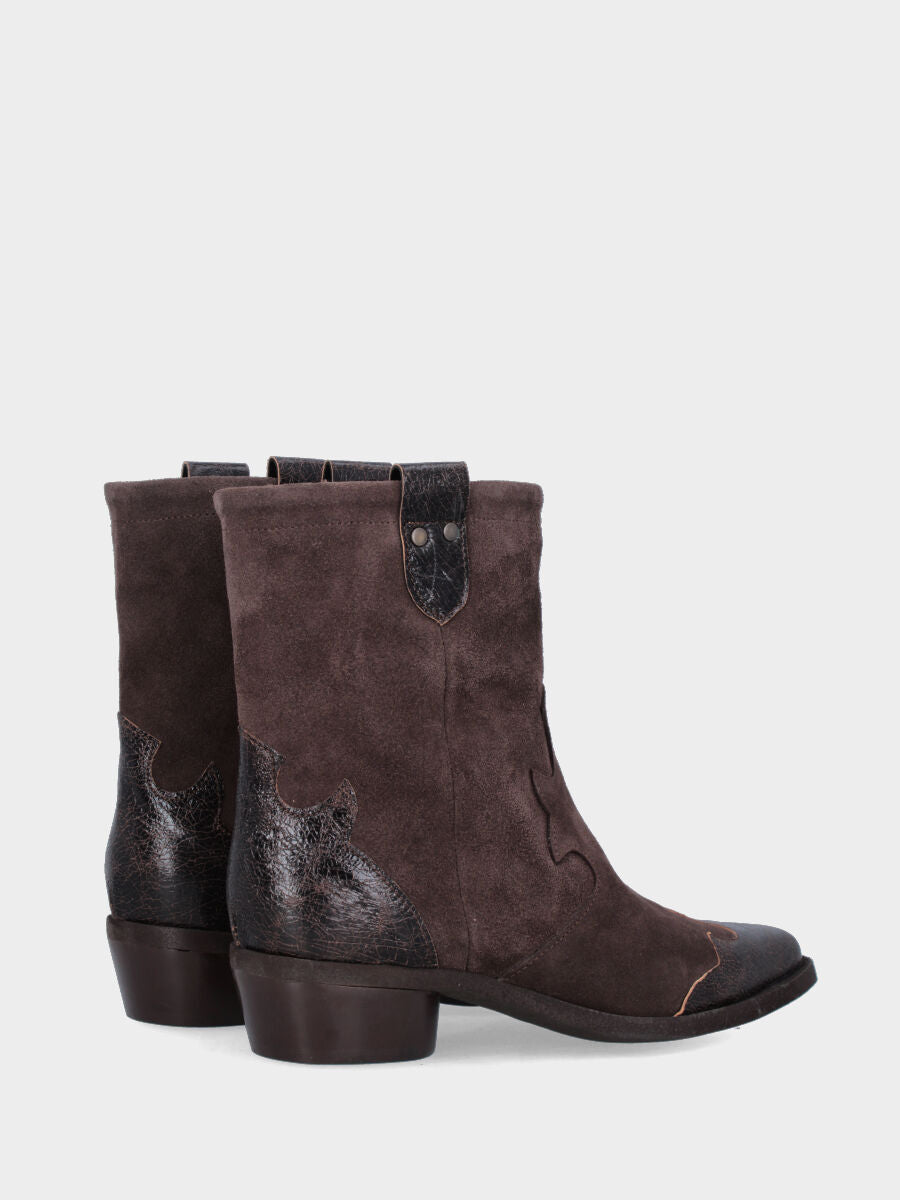 Bottines western en croûte de veau marron avec appliques en forme de lys
