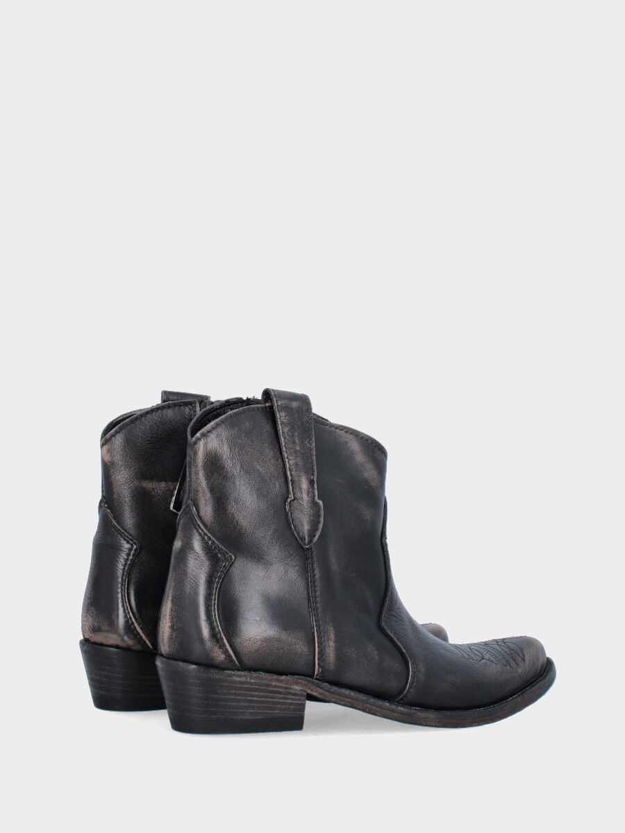 Bottes western à tige courte en veau gris avec broderies et découpe ondulée