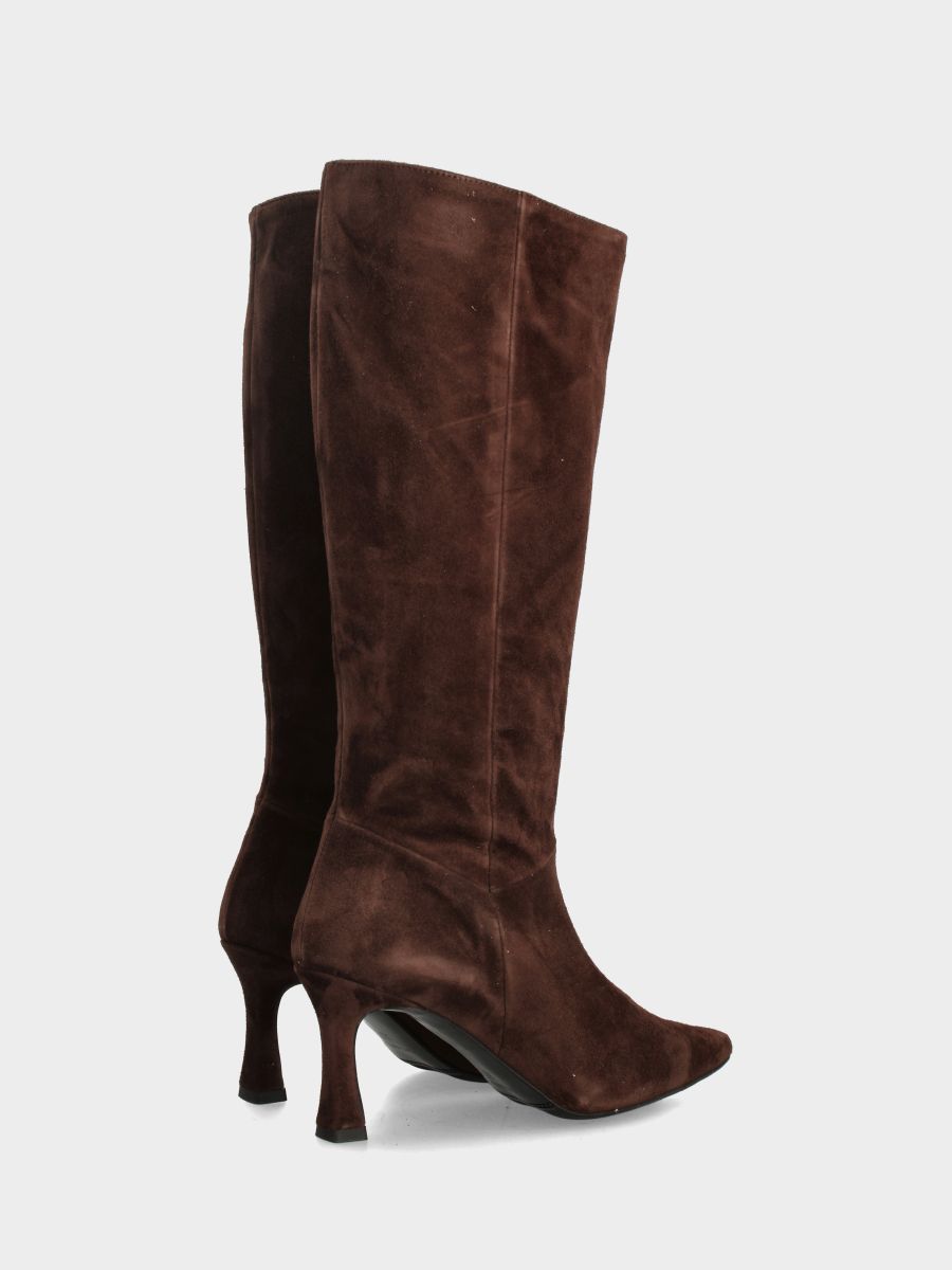 Botte en suède marron foncé avec talon creux en forme de queue