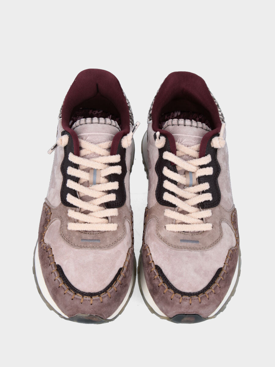 Sneaker in camoscio grigio multimateriale