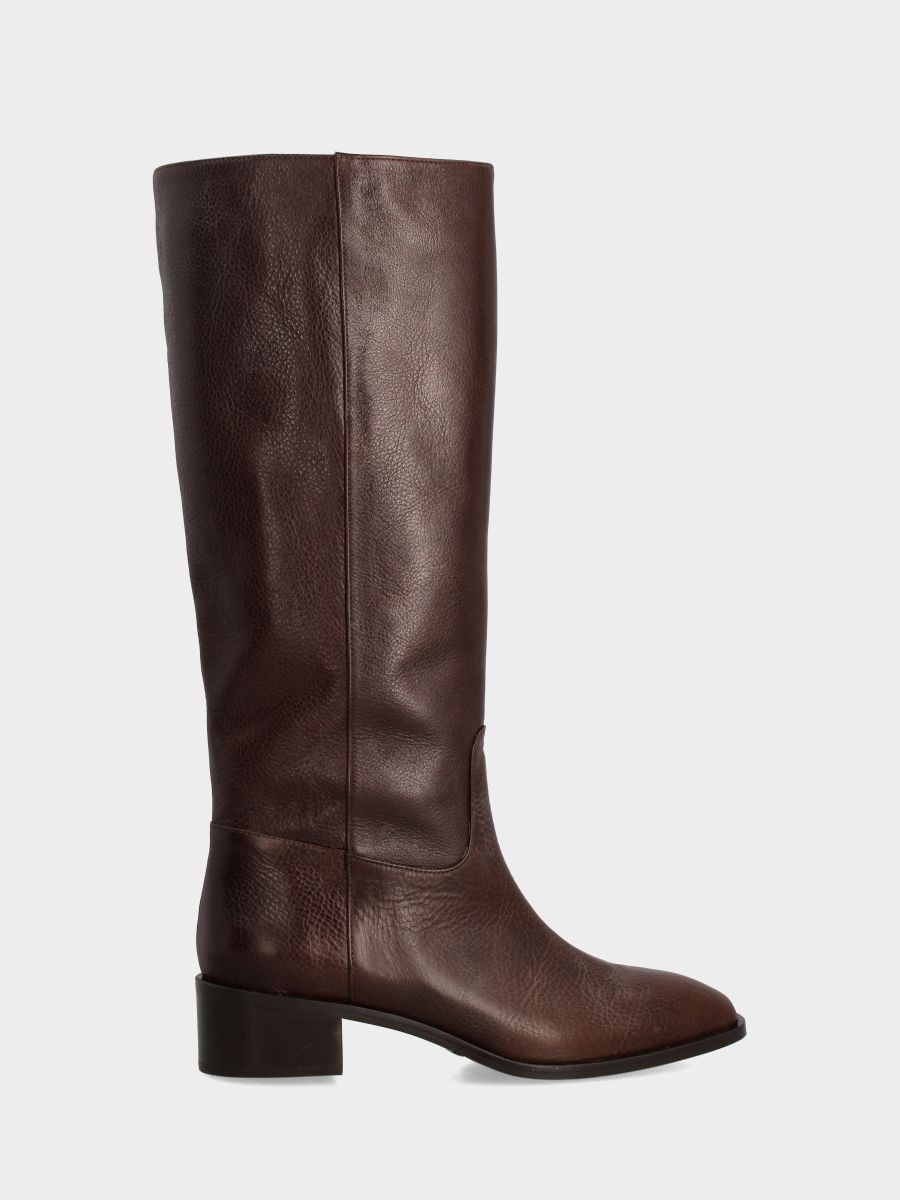Botte en veau couleur cuir avec fermeture éclair et talon bas