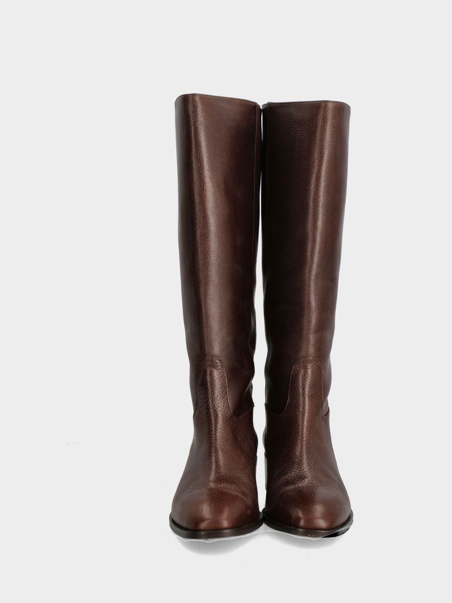 Botte en veau couleur cuir avec fermeture éclair et talon bas