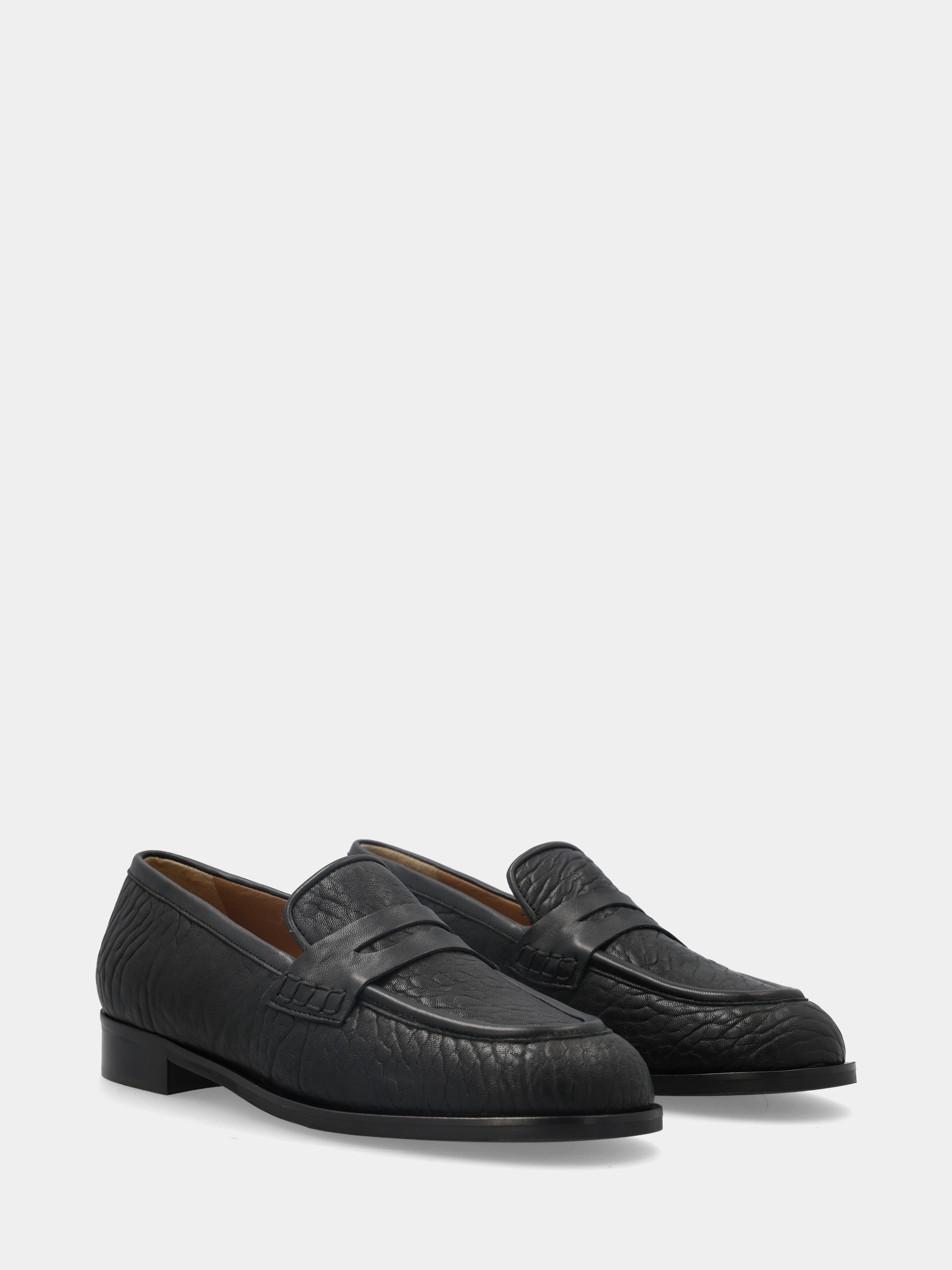 Mocassin en veau bottalato noir avec semelle cousue