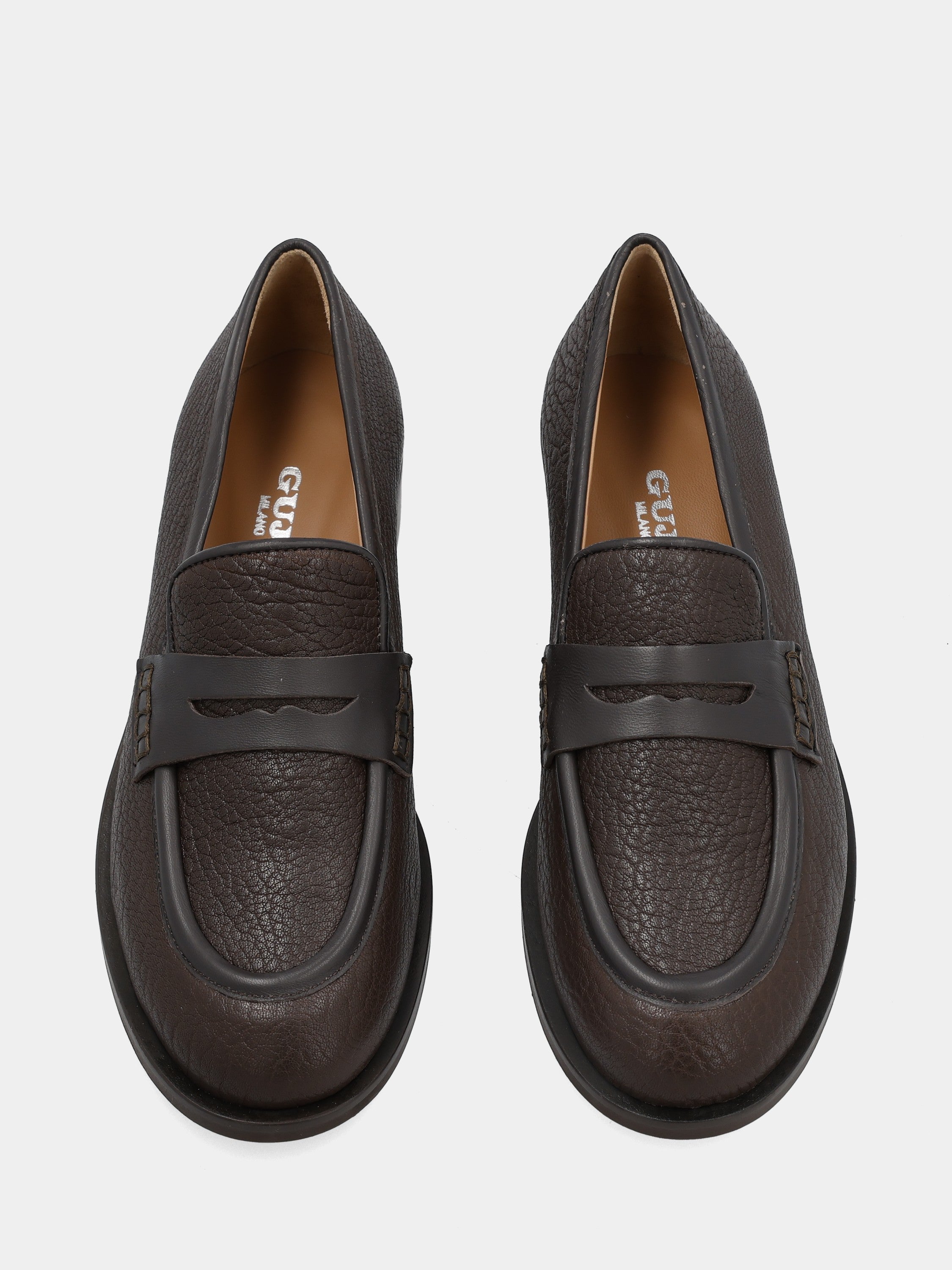 Sandalo monoblocco in vitello rosso con fascia ripiegata