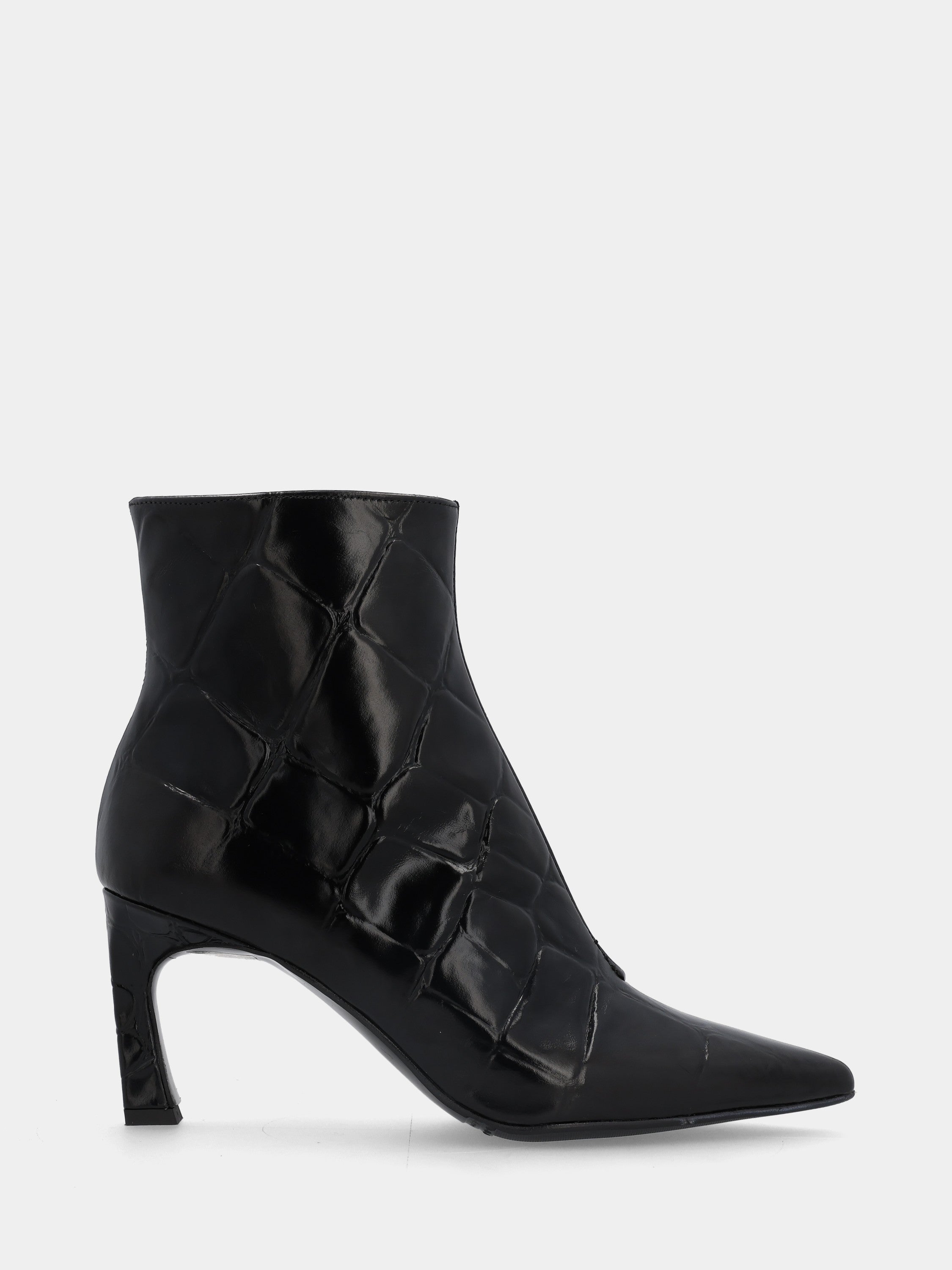 Bottines en veau noir imprimé crocodile avec talon creux et bout effilé