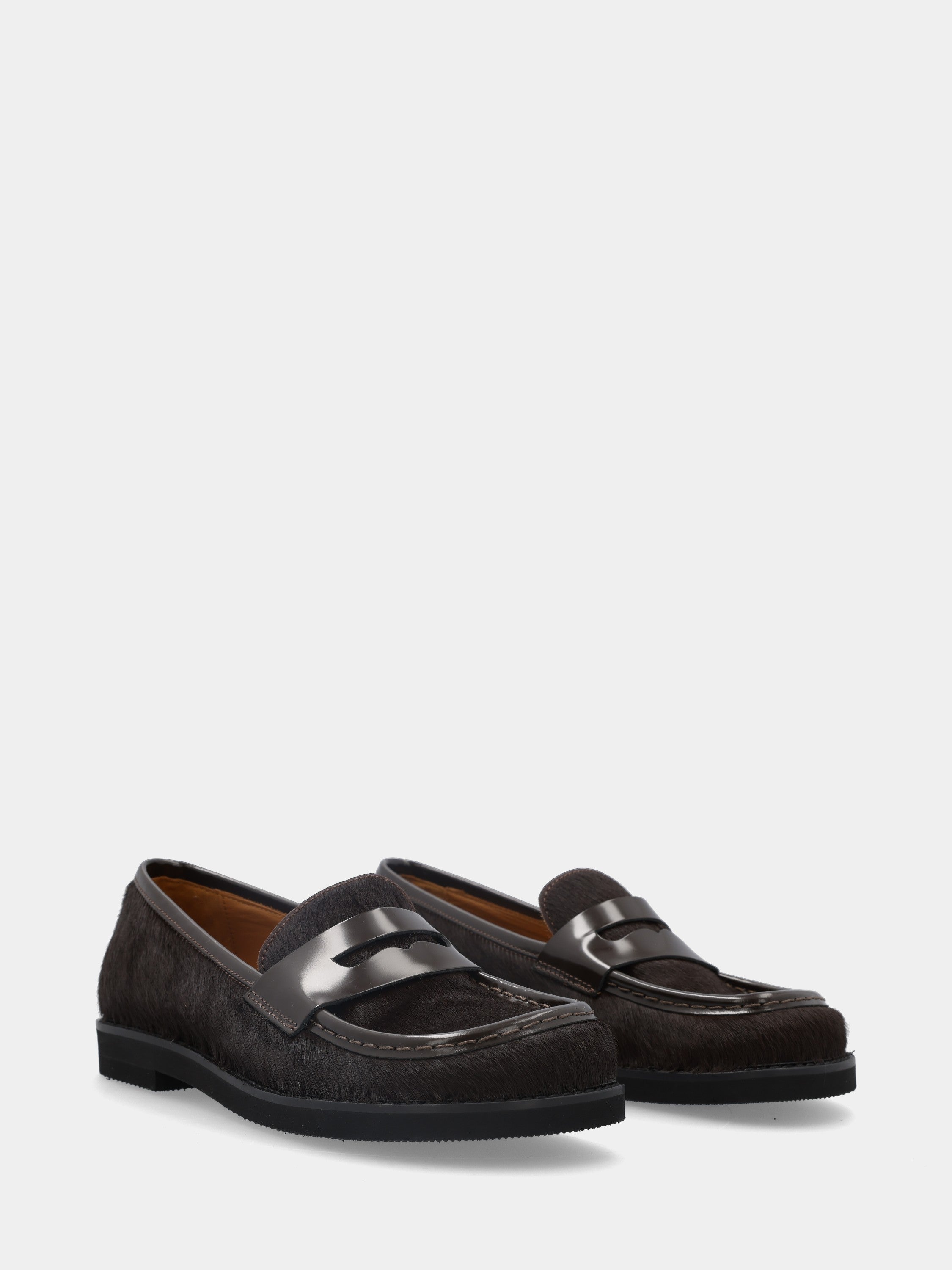 Mocassin en cuir façon poulain marron foncé avec masque en forme de bouche de lion