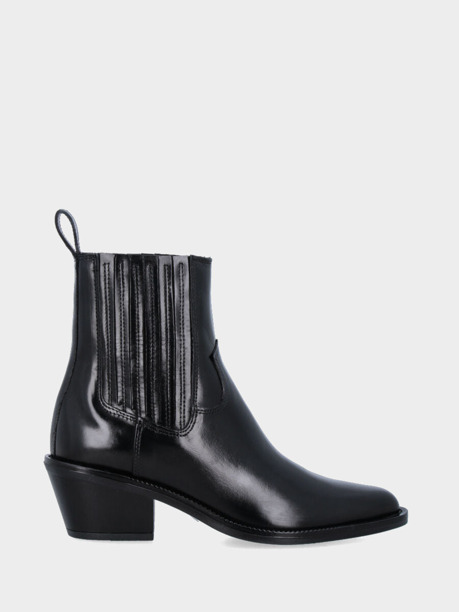 Camperos in vitello nero con listini in pelle ed elastici laterali