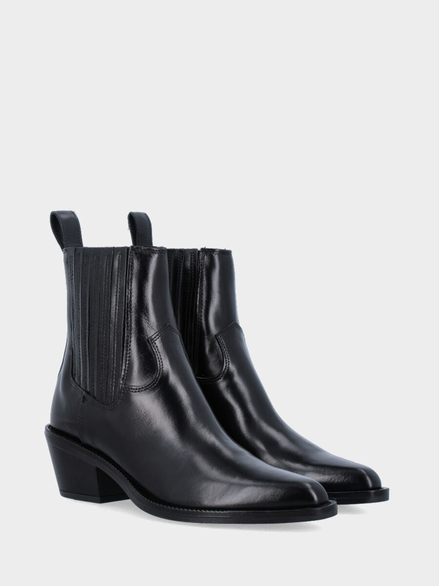 Camperos in vitello nero con listini in pelle ed elastici laterali