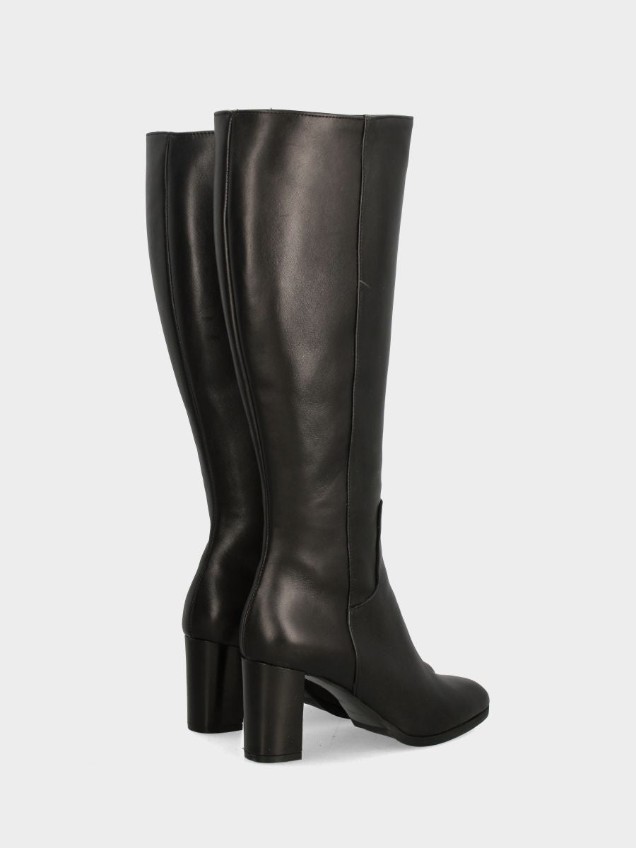 Botte en veau noir avec talon bloc